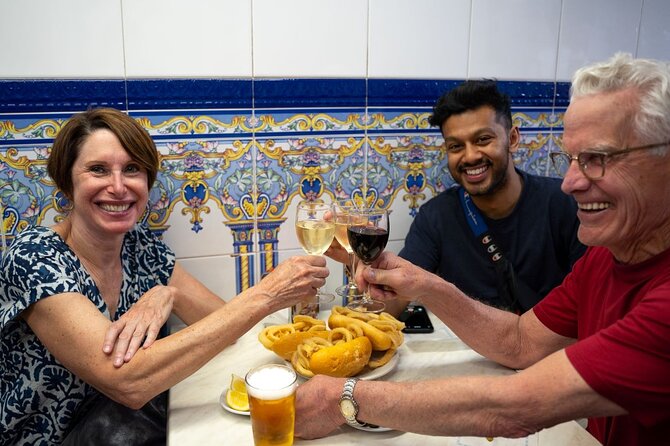 Madrid by Night: Tapas Crawl, Local Drinks & Hidden Gems - Plaza de la Villa: the old-square start and what to look for