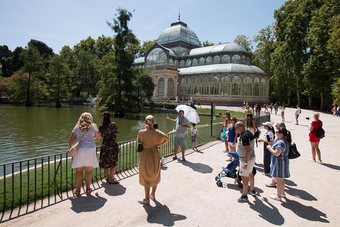 Madrid: El Retiro Park Guided Tour and Tapas - Meeting at Puerta de Alcalá: a strong start you can find fast