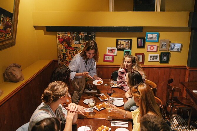 Madrid Food Walking Tour with Tapas and Vermouth - Your 2.5-hour tapas route: six stops and what to expect