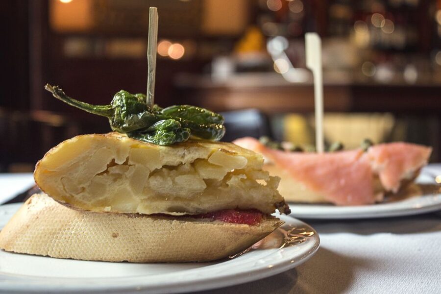 Madrid: Guided Food Tour with Authentic Tapas & Delicacies - Key things I’d mark on your mental map