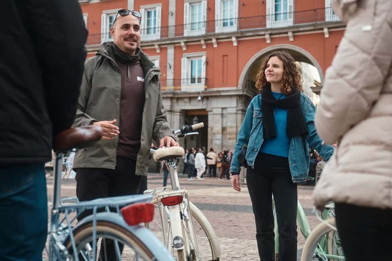Madrid: Highlights Guided Vintage Bike Tour and Tapas Option - The Route Starts in the Literary Quarter: Las Letras and Puerta del Sol