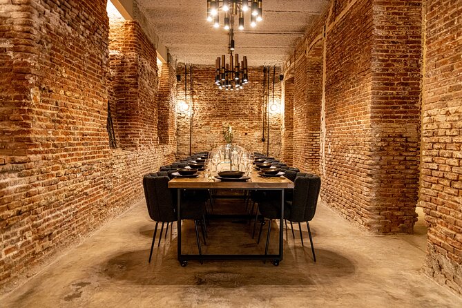 Madrid Local Tapas Tour with Private Dinner and Bottomless Wine - Madrid tapas with private dinner: what you actually get