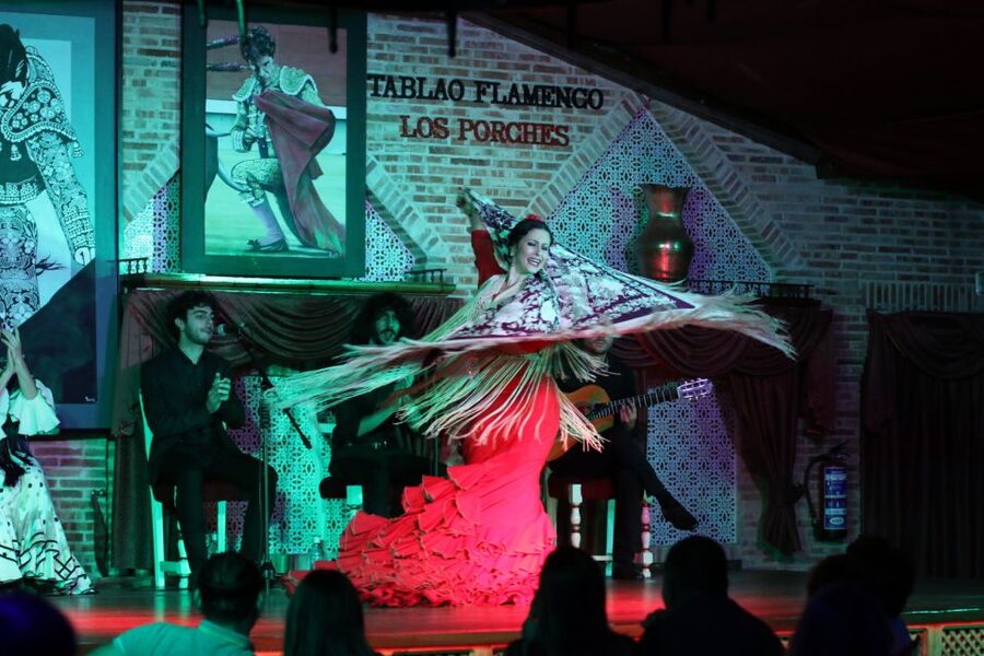 Madrid: Los Porches Flamenco Show with Tapas and Wine Ticket - Why Los Porches Flamenco Feels Like a Real Madrid Night