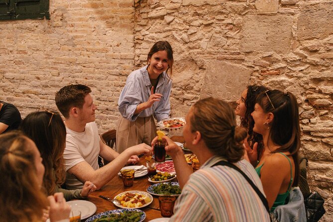 Madrid: Private Tapas & Wine Food Walking Tour in La Latina - Vegetarian needs, alcohol rules, and diet limits you must plan for