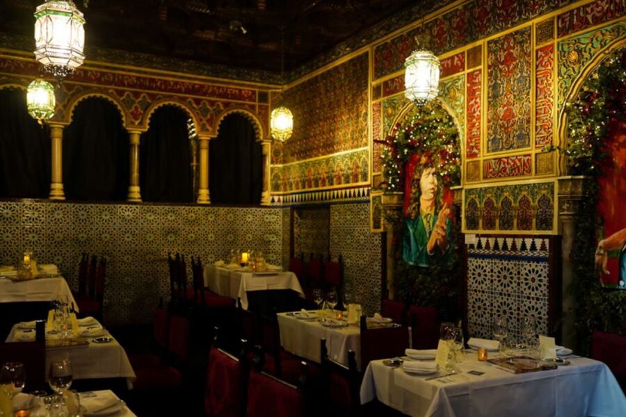 Madrid: Royal Palace Tour, Flamenco Show, & Tapas with Drink - Flamenco at Torres Bermejas: the venue does half the work