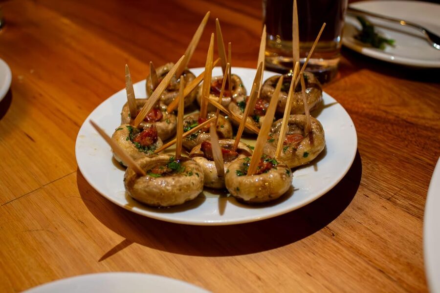 Madrid's Iconic Tapas, Taverns & History Experience - How Tapeo Actually Works (and How to Avoid Ordering Mistakes)