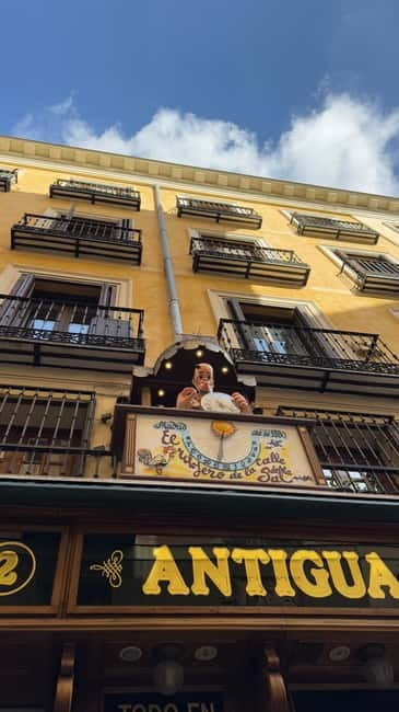 Madrid: Small Group Tour with Tapas & Drinks - Key points to know before you go