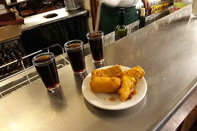 Madrid Tapas & Drinks: A Small Group Culinary Adventure - Start at Puerta del Sol (and why that matters)