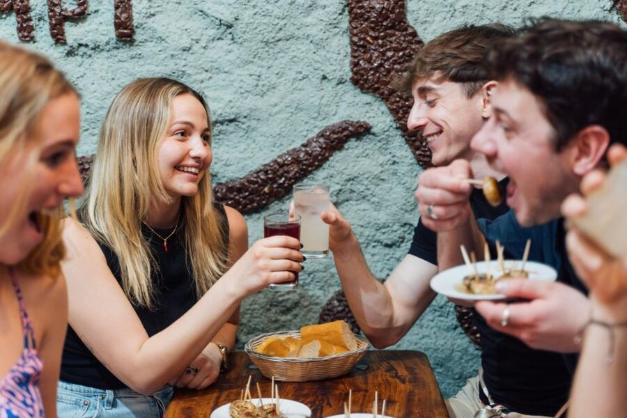 Madrid: Tapas Food Crawl with 6 Tapas and 4 Drinks - Who this tour suits (and who should skip it)