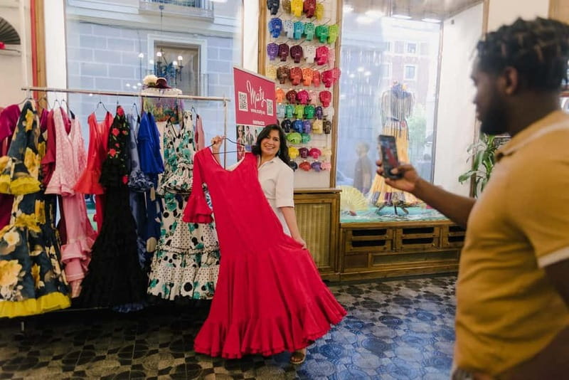 Madrid: Tapas Tour & Authentic Flamenco Experience - Starting at Plaza de Isabel II: the easy meeting and the small-group advantage
