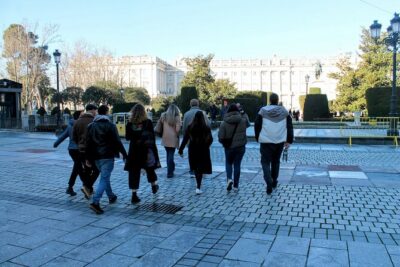 Madrid Tapas, Wine and History Tour - Starting Point Near C. de Arrieta: Easy to Find