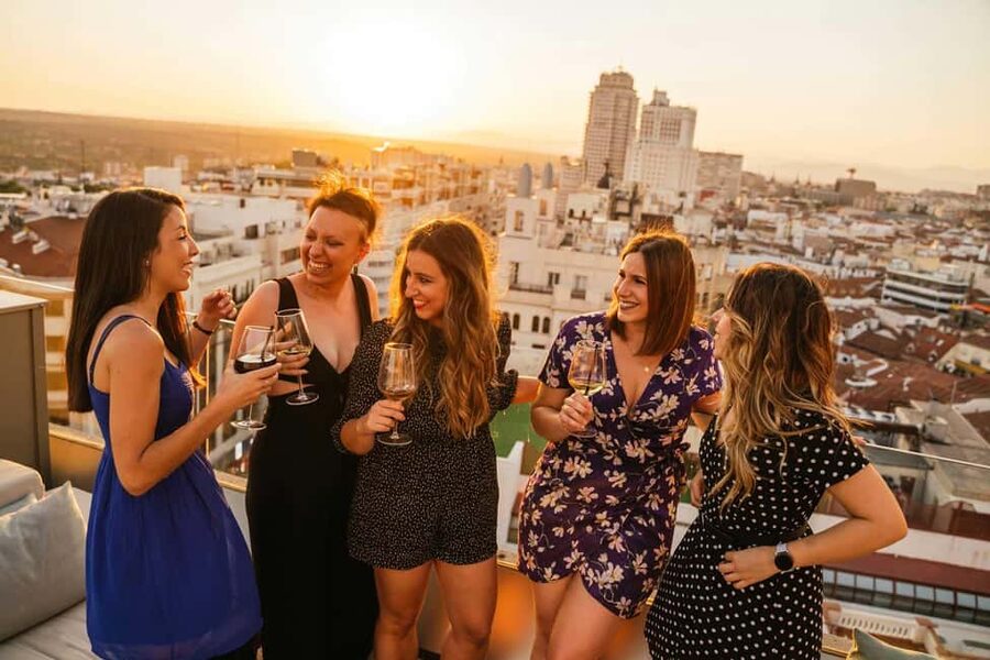 Madrid: Tapas & Wine Tour with Visit to a Rooftop - Key highlights at a glance