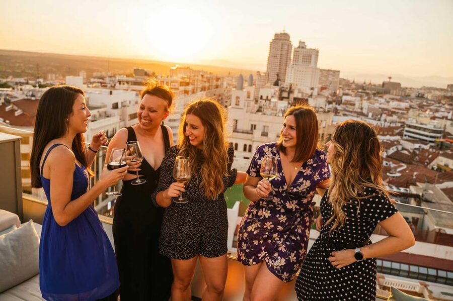 Madrid: Tapas & Wine Tour with Visit to a Rooftop - Plaza del Callao and sunset: scenic walking with the right timing