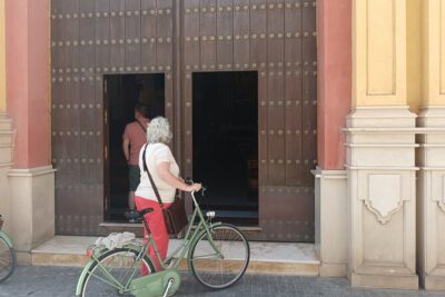 Malaga Bike Tour - Wine & Tapas - Alcazaba Fortress: Moorish architecture plus big-city scale
