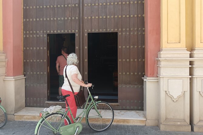 Malaga Bike Tour - Wine & Tapas - Alcazaba Fortress: Moorish architecture plus big-city scale