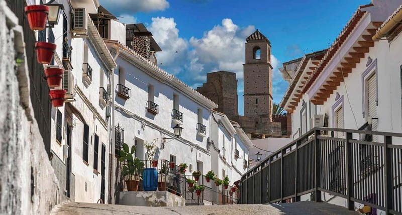 Málaga: Caminito del Rey and Álora Village Tour with Tapas - Key things you’ll notice on this tour