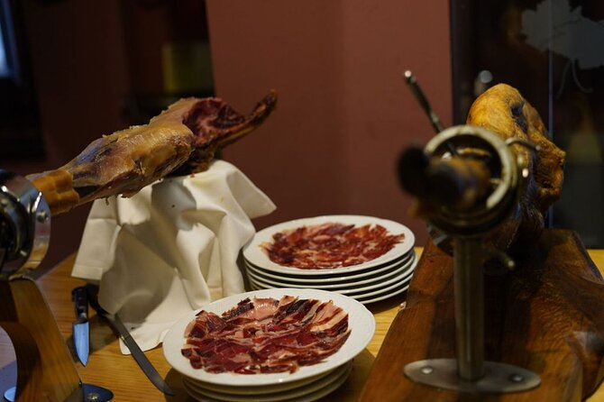 Málaga Evening Tapas Crawl Tour by Food Lover Tour - Quick FAQ on the Malaga tapas crawl