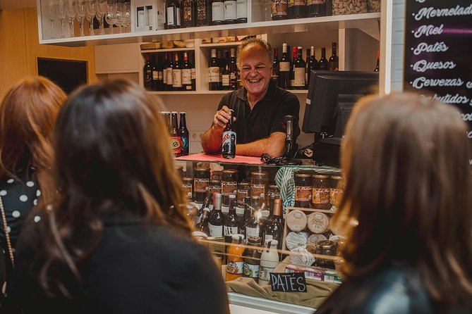 Málaga Evening Tapas Crawl Tour by Food Lover Tour - What you really eat: the pre-set menu and the classics