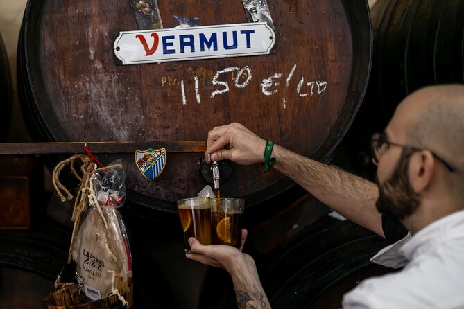 Malaga Food Tour with 12+ Tastings: Tapas, Olive Oil, Ham & More - Mercado Central de Atarazanas: the best place to train your palate