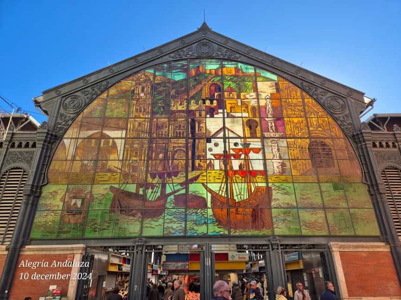 Málaga: Highlights Walking Tour with Drinks and Tapas - Atarazanas Market and Málaga’s oldest bar stop: first drinks and tapas