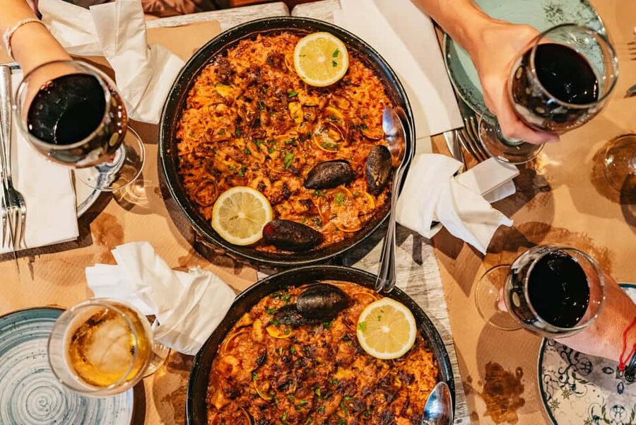 Malaga's tradition and tapas tour with Official Guide - Why this tapas tour works in Malaga