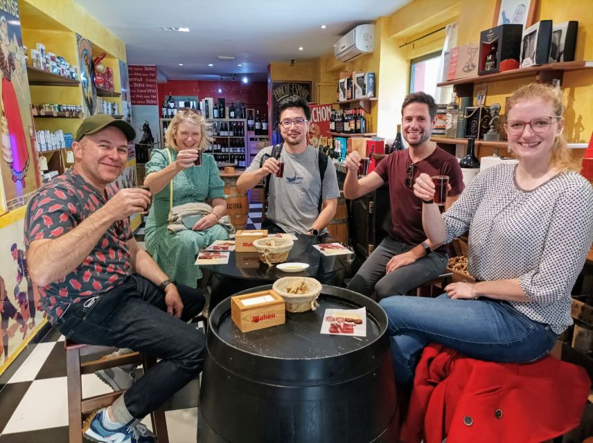 Malaga: Tapas Tasting Tour - Why Malaga tapas tours work best in small groups