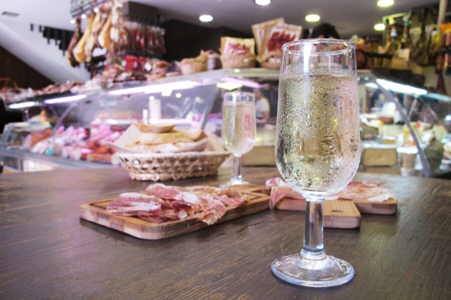 Malaga: Tapas Tasting Tour - Old Town tapas stops: how up to seven tastings stay enjoyable