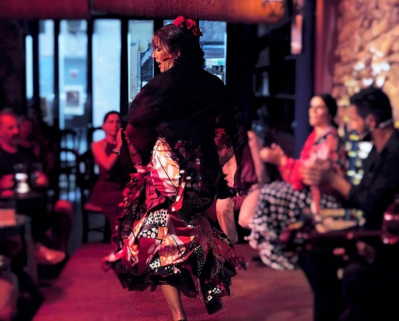 MALAGA: ULTIMATE FLAMENCO & TAPAS TOUR - The 1840 tavern welcome: wine, nibbles, and an old-school atmosphere