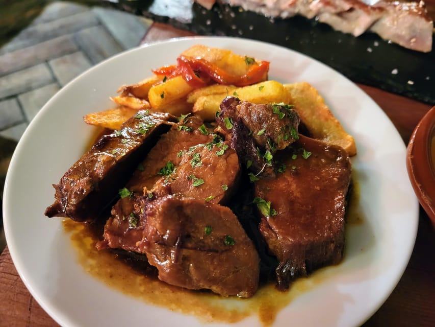 MALAGA: ULTIMATE FLAMENCO & TAPAS TOUR - Malaga landmarks and city stories: context that makes food taste better