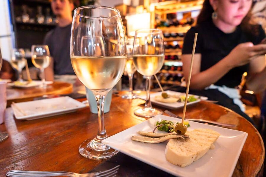 Malaga: Wine and Tapas Tour with Tastings and Drinks - Key Highlights I’d Plan My Night Around