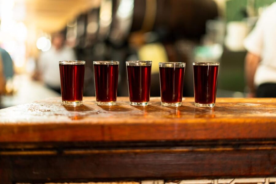 Malaga: Wine and Tapas Tour with Tastings and Drinks - Why This 3-Hour Malaga Tapas Tour Feels Like a Good Deal