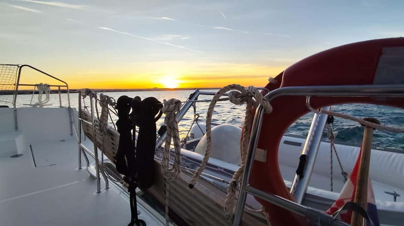 Mallorca: Catamaran Boat Tour with Tapas - Key Points You’ll Care About