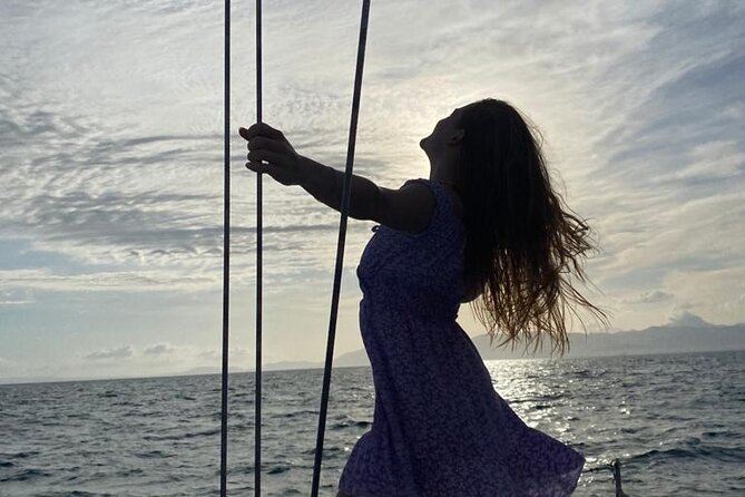 Mallorca Sailing Adventure with Snorkeling, Snacks & Drinks - Snacks and Drinks Included: Simple, Boat-Friendly, and Filling