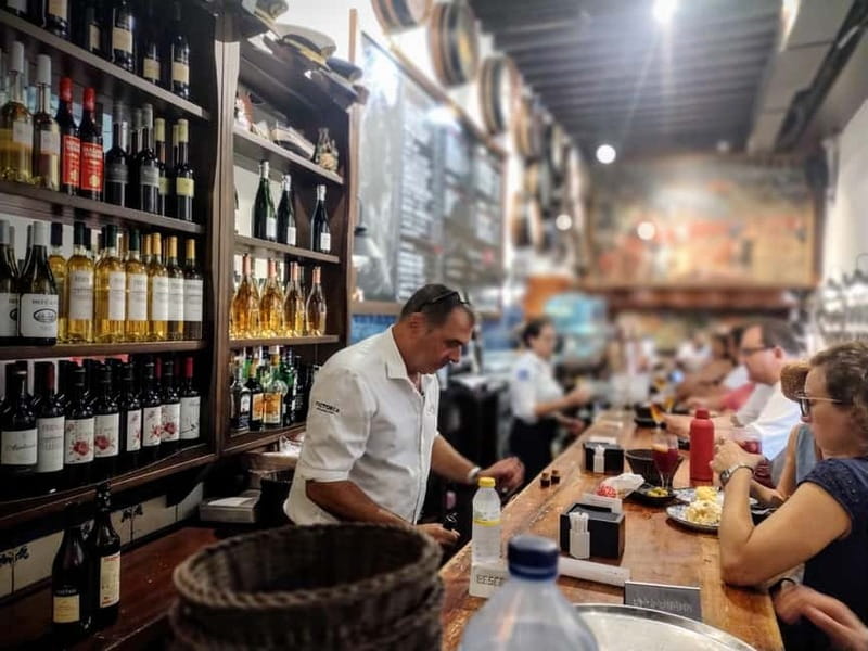 Marbella: Hidden Taverns, Tapas & Wine in the Old Town - Plaza de los Naranjos Start: Getting Oriented Fast
