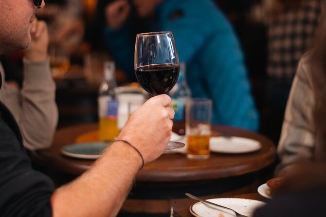 Marbella Old Town: Authentic Tapas Food Tour With Local Guide - Drinks and pacing: wine, water, and the hot-weather reality