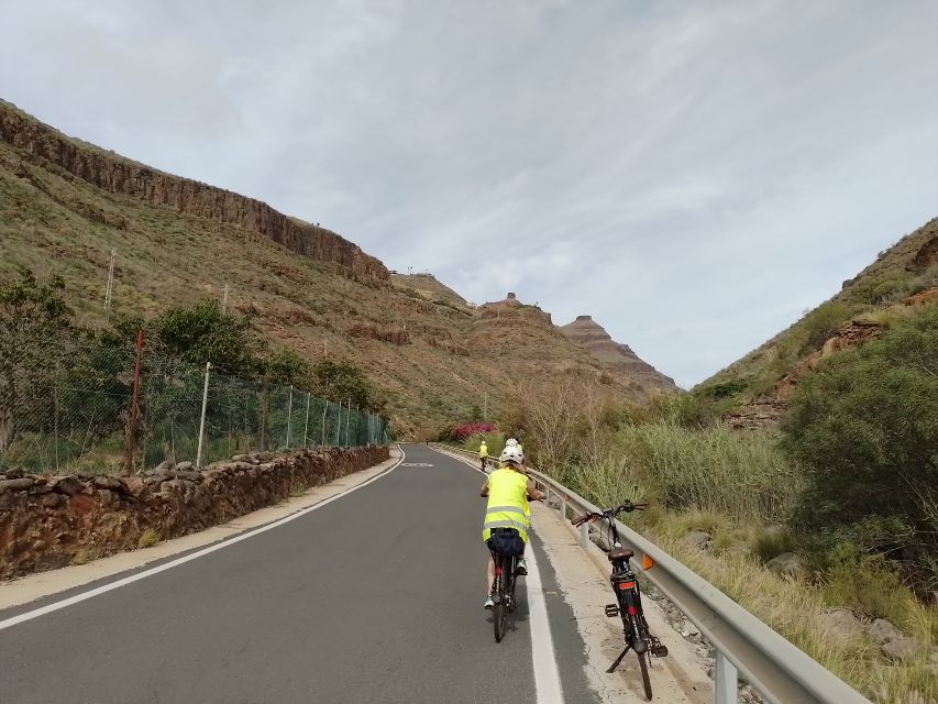 Maspalomas: Southern Coast E-Bike Tour Option Tapas Tasting - Stop 1: Maspalomas Dunes, the golden sand nature reserve