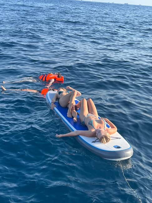 New Sailing / Boat Tour with Free Drinks and Tapas - Drinks and tapas: the part that turns a sail into a party