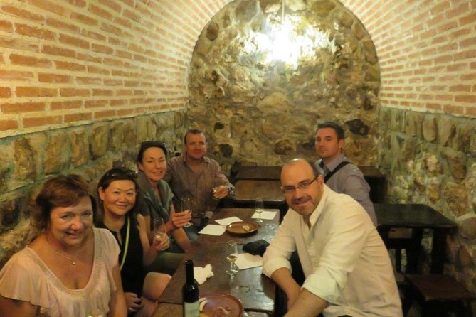 Old Madrid Tapas and Fine Wine Small Group Tour - Who this La Latina tapas and fine wine tour is best for