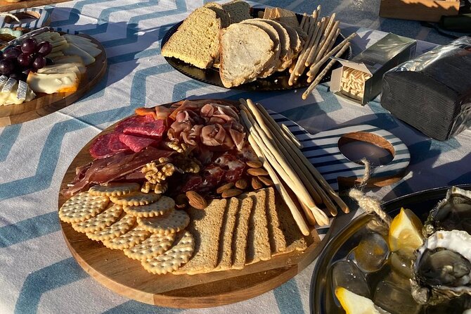 Olhão: Private Boat Tour, at Sunset with Oysters/Tapas and Drinks - Daniel and Soraia: why the storytelling feels personal