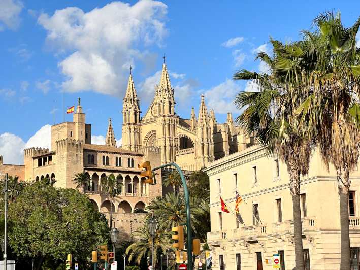 Palma authentically. Small group City tour with tapas - Old Town Palma, without the main-crowd feeling