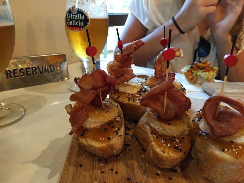 Palma: Culinary Tapas Tour of the Old Town - Pinchos at the first bar: a smart 3-bite reset