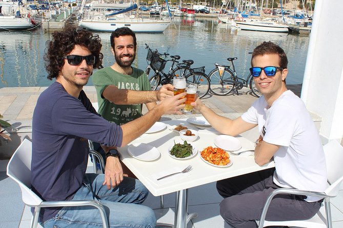 Palma de Mallorca 3-Hour Highlights and Tapas Tasting Bike Tour - Stop 1 at Call&Ride: bikes, helmets, and a safety start
