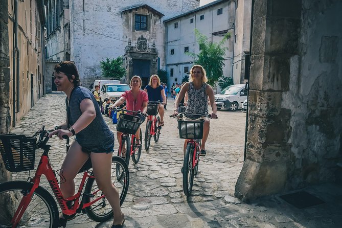 Palma de Mallorca Bike Tour with tapas - Finding Palma Bicycle Tours and Choosing Your Departure Time