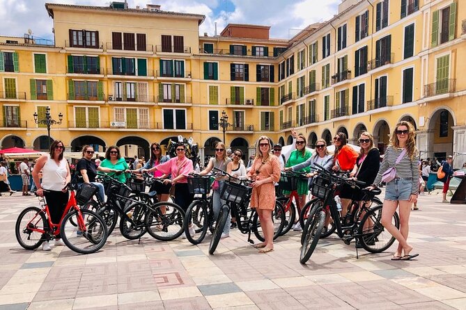Palma de Mallorca Bike Tour with tapas - The Tapas Upgrade at Plaza España: How the Meal Fits the Ride