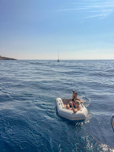 Palma de Mallorca: Sailing Boat Trip with Skipper & Tapas - Tapas and drinks: what all-inclusive really means on a boat
