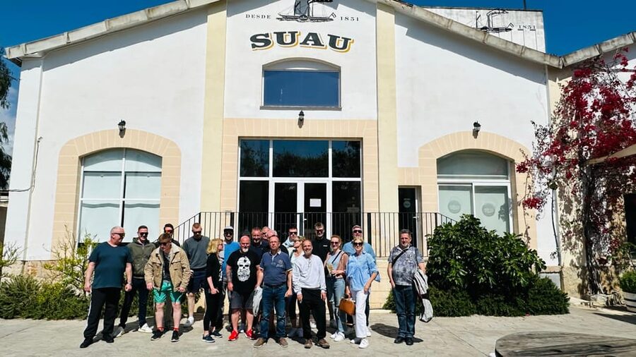 Palma: Distillery Tour with 3 Spirits and Tapas Tasting - Pairing with tapas: small bites that actually help
