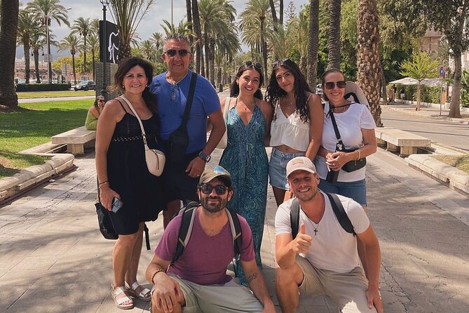 Palma Evening Tapas Walking Tour with Pinchos & Drinks - Start at Plaça Major: Set the Night’s Tone in Palma’s Main Square