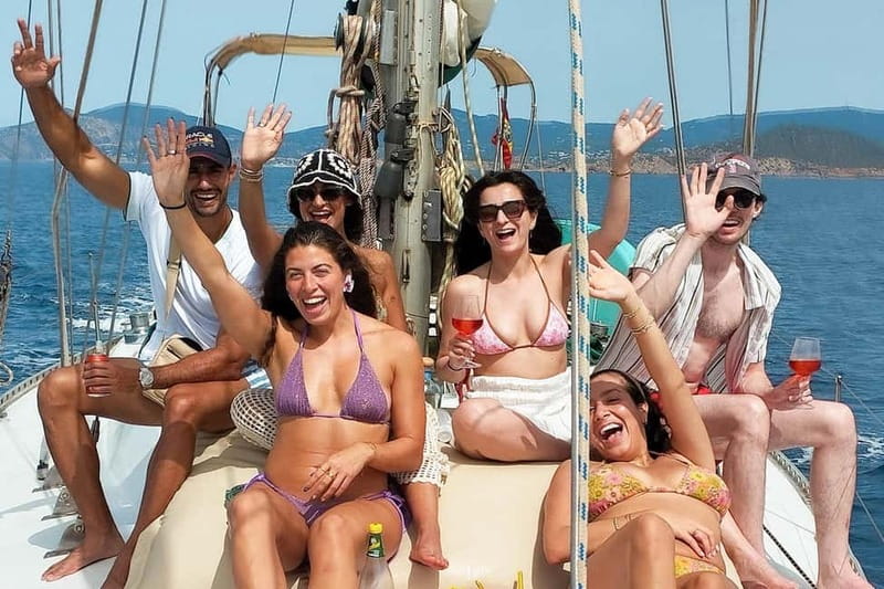 Palma: Private Half-Day Sailing Trip with Tapas & Drinks - The 43-foot monohull ride: what the sailing time actually feels like
