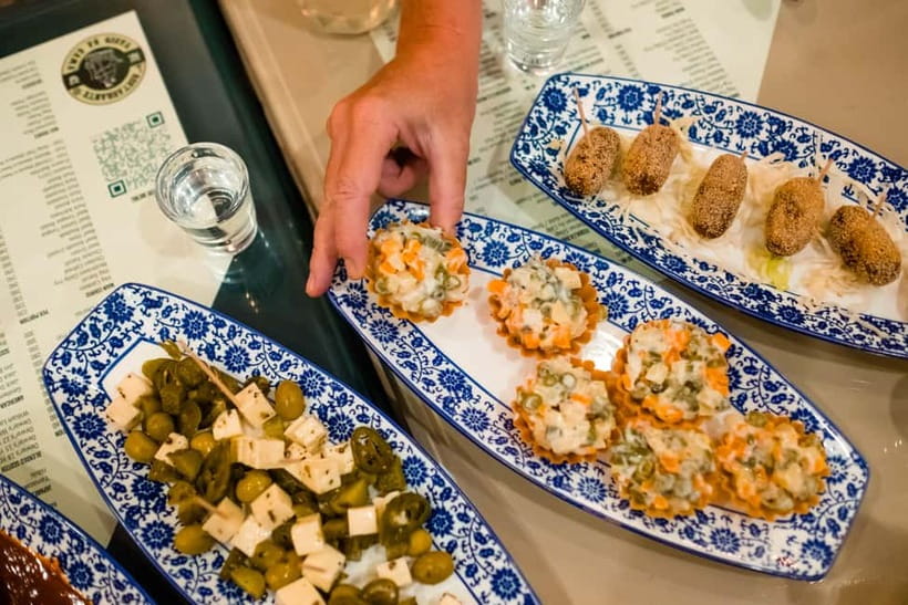 Panaji: Feni and Tapas Food Trail in Panjim - Starting at Immaculate Conception Church Square (then getting food-smart fast)