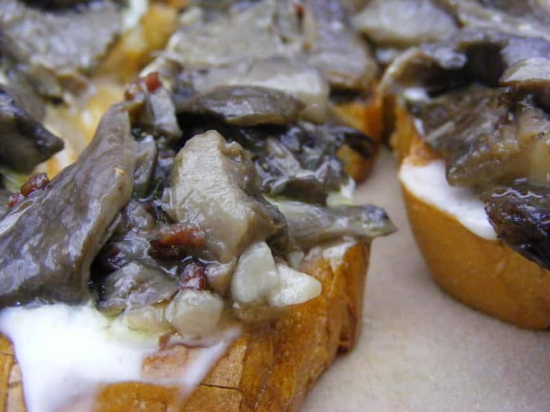 Personalised Traditional Madrid Night Tapas and Drinks Tour - Drinks: beer and wine first, then your own choices